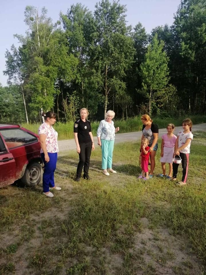Новоград-Волинські правоохоронці проводять профілактичні заходи з неповнолітніми біля водойм