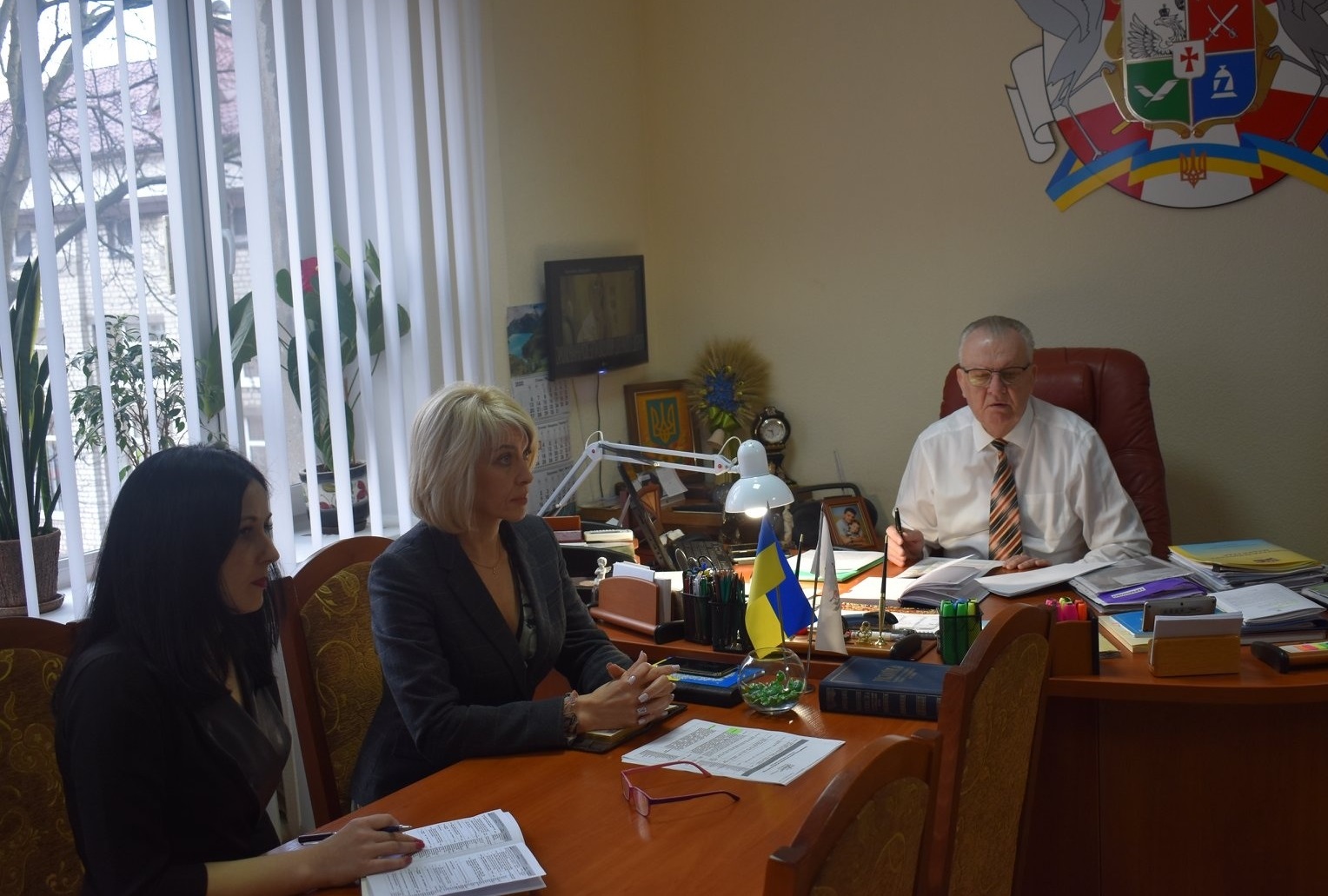 Новоград-Волинський: щотижневі оперативна та апаратна наради