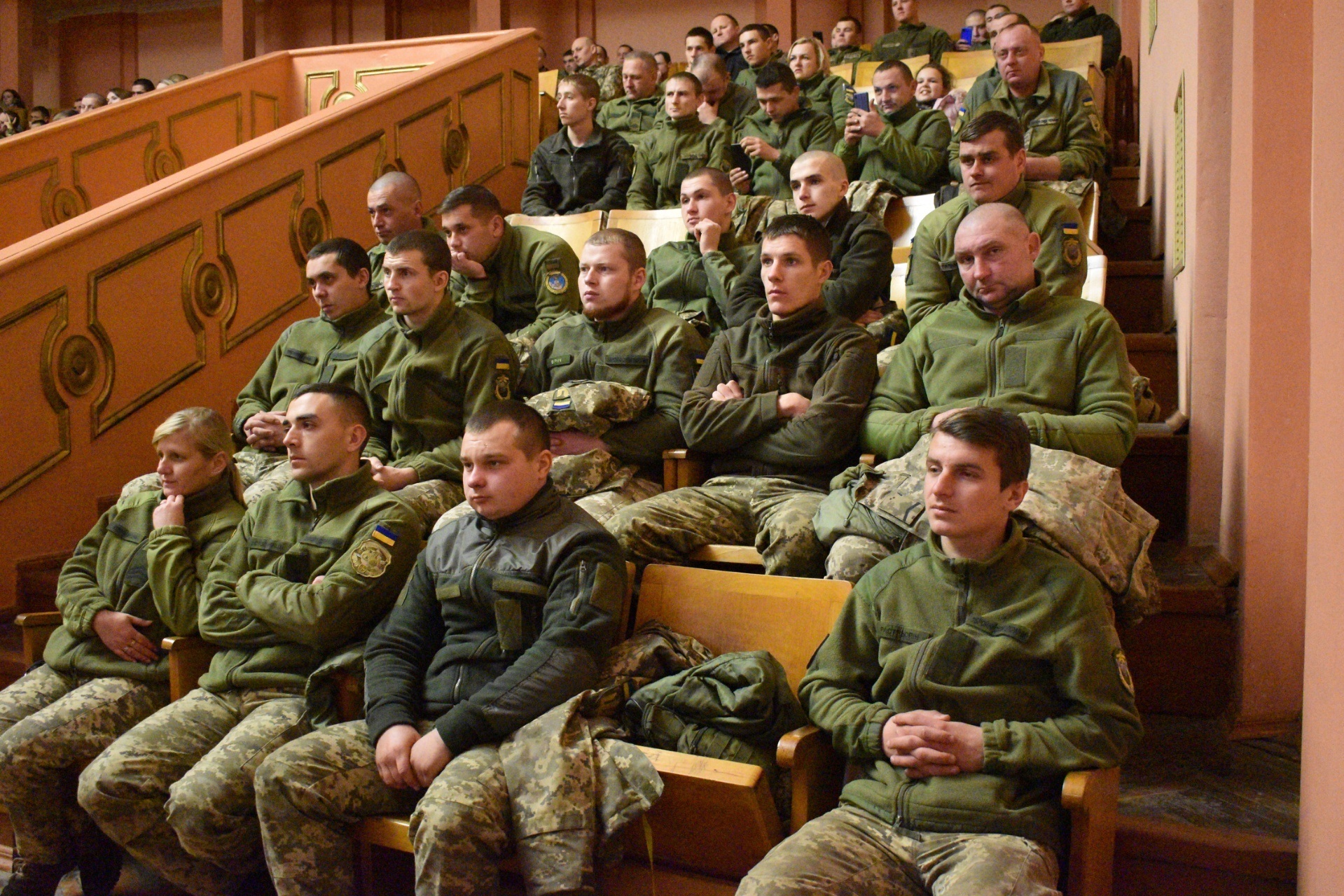 Напередодні 30-ї річниці Збройних Сил України у 31-у Гарнізонному Будинку офіцерів проведено урочистості