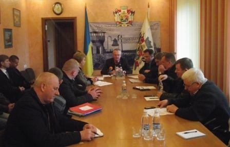 Відбулася нарада з керівниками будівельних організацій Новограда-Волинського