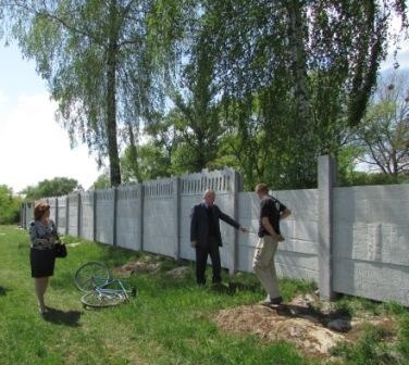 Міський голова Віктор Весельський оглянув хід виконання робіт з благоустрою кладовища на вул. Коростенській