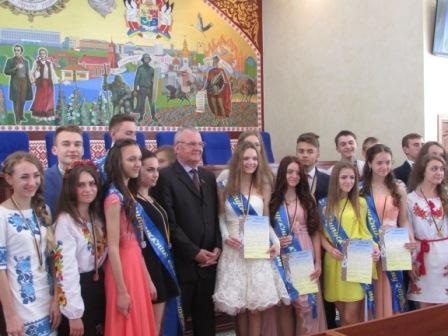 Міський голова привітав випускників-медалістів загальноосвітніх навчальних закладів Новограда-Волинського