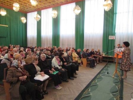 У Новограді-Волинському привітали ветеранів та людей похилого віку