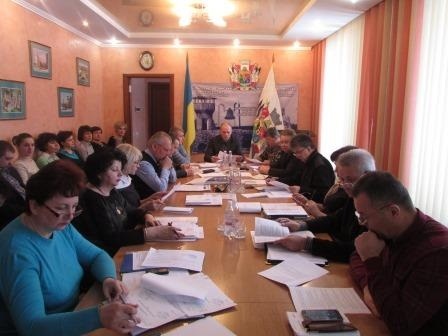 Над питаннями 10-ї сесії Новоград-Волинської міської ради працювали члени постійної комісії з питань міського бюджету та комунальної власності