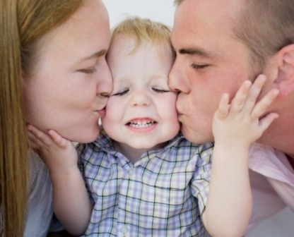 Подаруй дитині радість виховання у сім’ї « Візьми дитину у родину!»