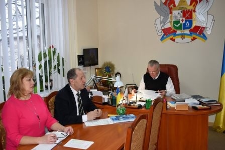Новоград-Волинський: щотижневі оперативна та розширена апаратна наради