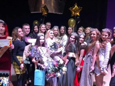 Свято молодості і краси – “Королеви Звягелю 2018”
