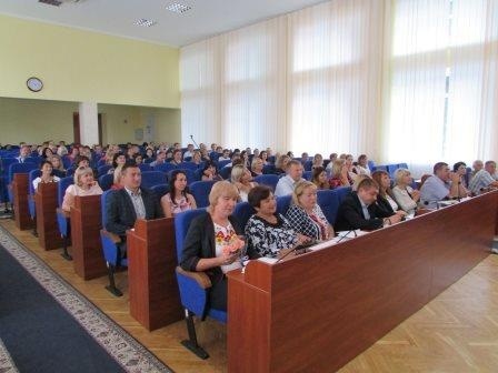 Міський голова Віктор Весельський провів оперативну та розширену апаратну наради