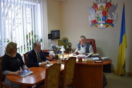 Новоград-Волинський: щотижневі оперативна та апаратна наради