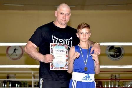 Новоград-волинець прийняв участь у чемпіонаті України з боксу серед юнаків