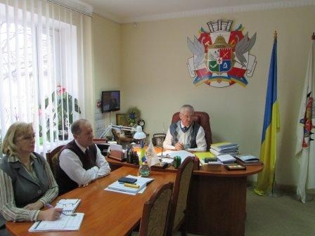 Новоград-Волинський: щотижневі оперативна та апаратна наради