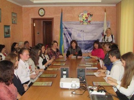 Стипендії міського голови вручили обдарованій учнівській молоді міста Новограда-Волинського
