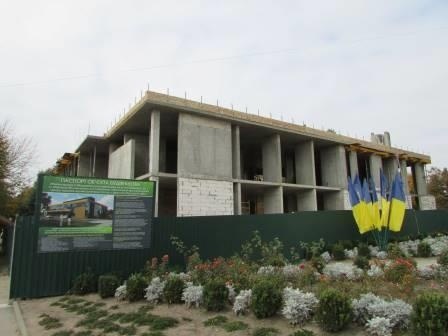 У Новограді-Волинському продовжується будівництво «Прозорого соціального офісу»