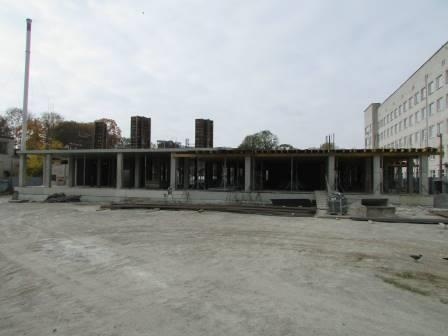 Посадовці оглянули хід будівництва хірургічного корпусу міськрай ТМО у місті Новограді-Волинському