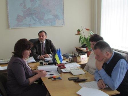 Новоград-Волинський: щотижневі оперативна та апаратна наради