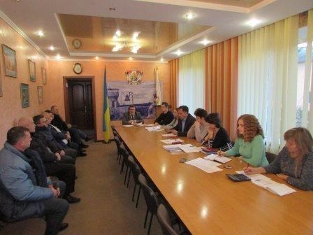 Відбулася робоча нарада з суб’єктами господарювання, які надають послуги з перевезення пасажирів автомобільним транспортом (таксі)