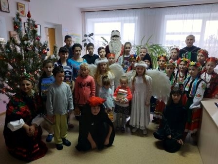 Маленькі пацієнти Новоград-Волинського міськрай ТМО отримали подарунки у День Святого Миколая