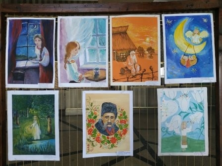 У міському Палаці культури імені Лесі Українки проходить виставка конкурсних малюнків «Палітра Лесиного краю»
