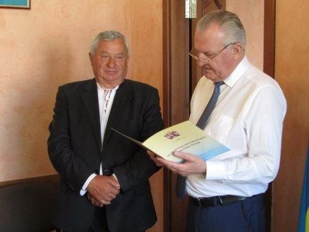 Новоград-Волинський: щотижневі оперативна та апаратна наради