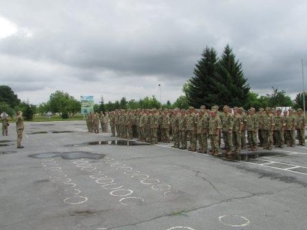 Заступник міського голови Оксана Гвозденко привітала військовозобов’язаних із закінченням навчальних зборів