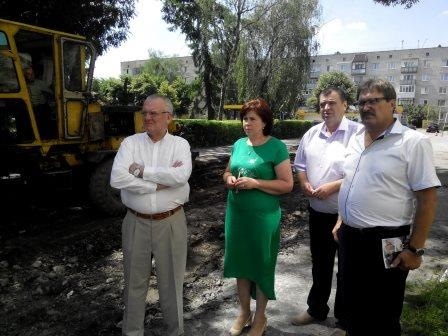 Міський голова ознайомився з ходом капітального ремонту доріг міста