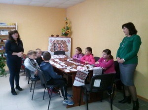 В.о. міського голови Оксана Гвозденко відвідала бібліотеку-філію №4 у с. Майстрів