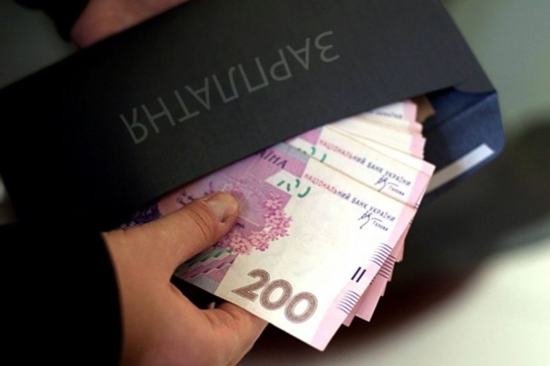 Скільки доведеться заплатити штрафу за неоформленого працівника у 2020 році?