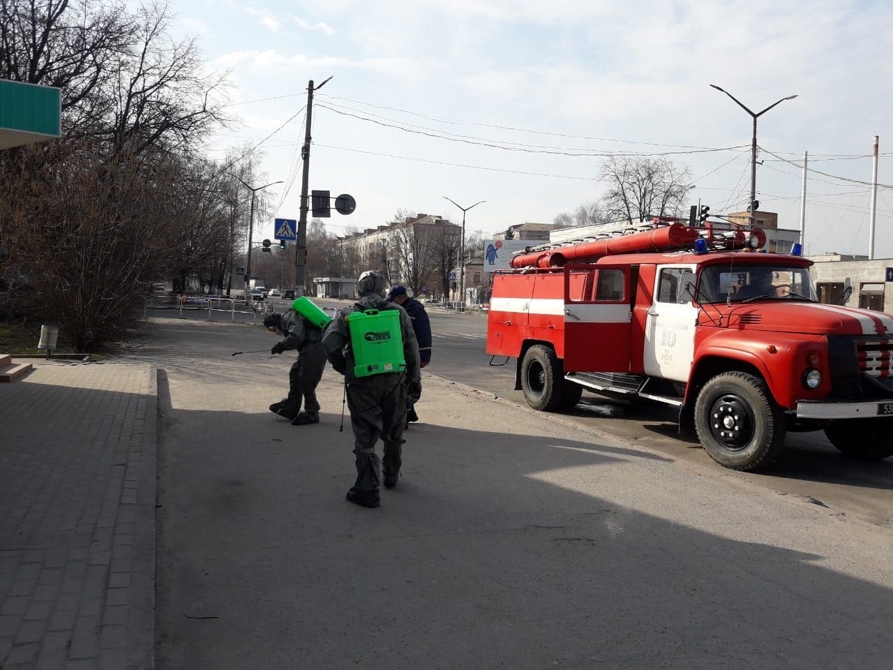 У Новограді-Волинському дезінфікують місця громадського користування