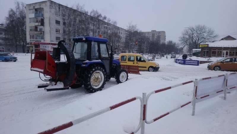 КОМУНАЛЬНІ СЛУЖБИ ПРАЦЮЮТЬ В ПОСИЛЕНОМУ РЕЖИМІ