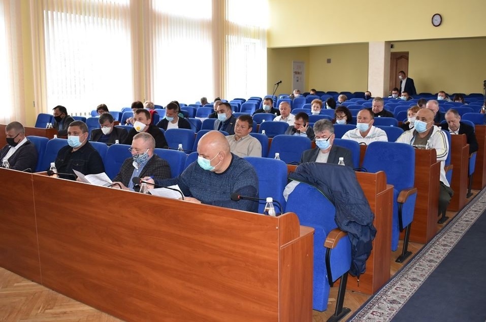 На пленарному засіданні позачергової 42-ї сесії Новоград-Волинської міської ради
