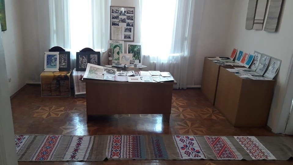 До музею родини Косачів повернулося старовинне полотно, що вишивається за узорами, зібраними Оленою Пчілкою у Звягельському повіті