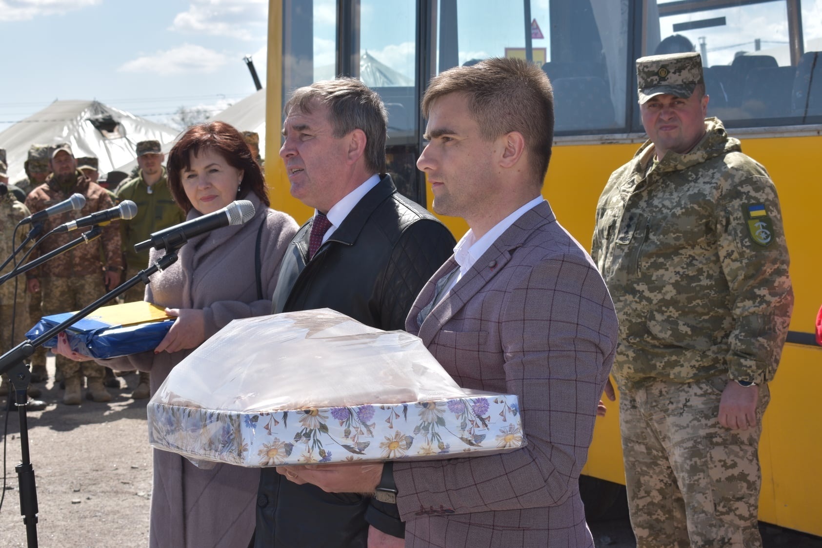 Делегація Новоград-Волинської міської ТГ відвідала підрозділи 30-ї окремої механізованої бригади імені Костянтина Острозького