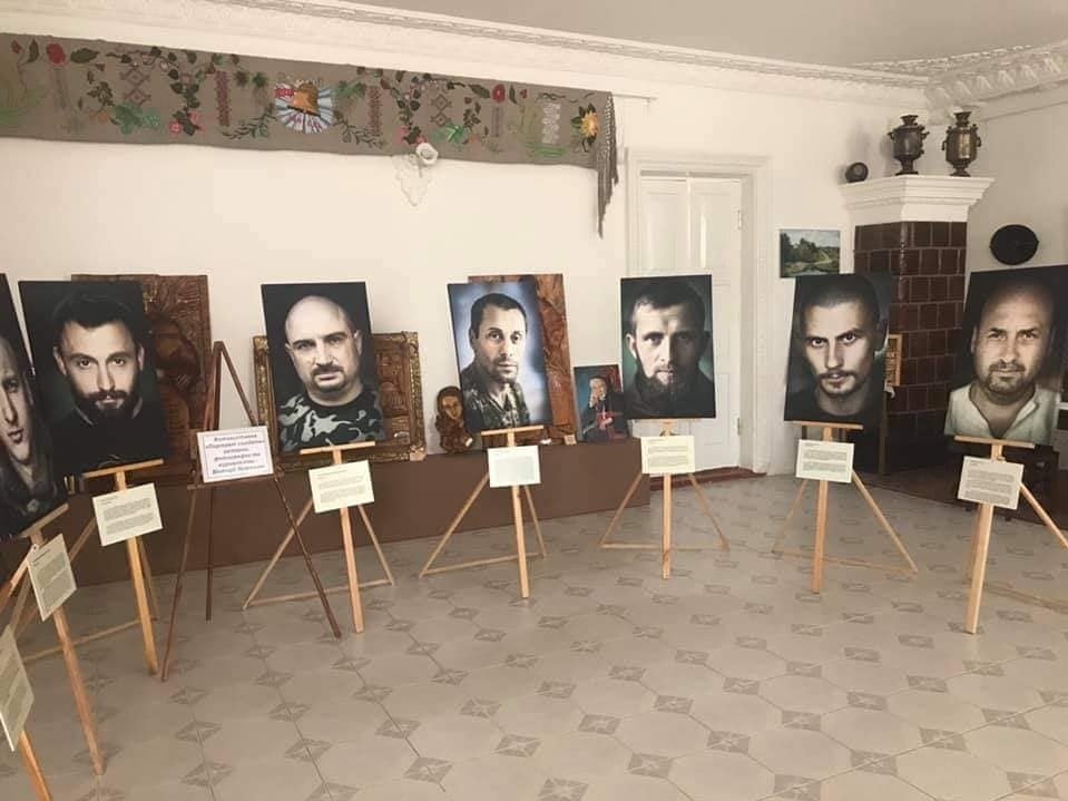 В краєзнавчому музеї представлена виставка «Портрет солдата»