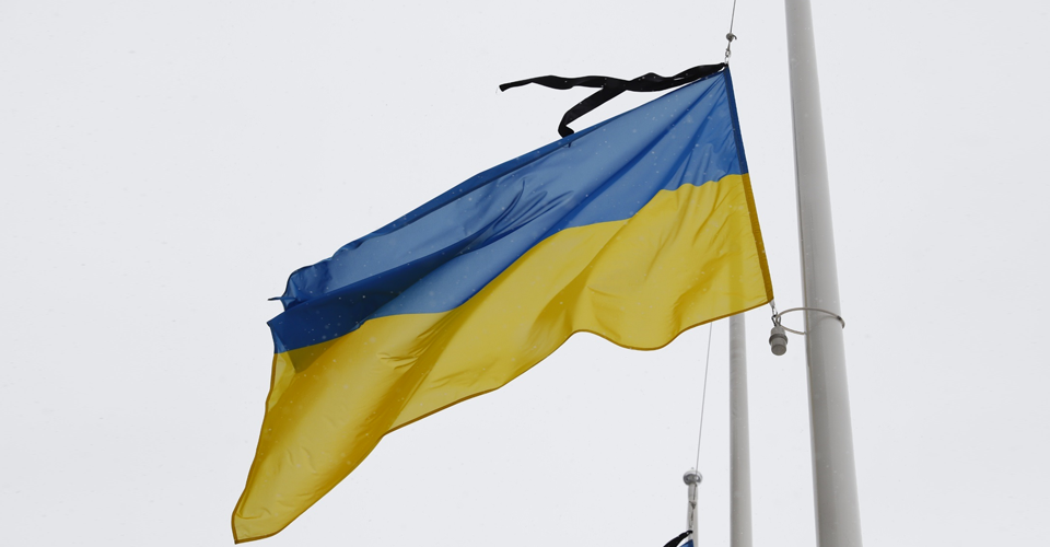 Приспустімо Державні Прапори у День пам’яті захисників України