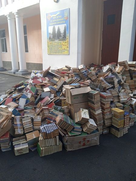 Бібліотека 31 гарнізонного будинку офіцерів приєдналася до всеукраїнської акції актуалізації бібліотечного фонду