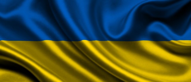 28 січня 1992 Верховна Рада затвердила синьо-жовтий стяг як Державний прапор України