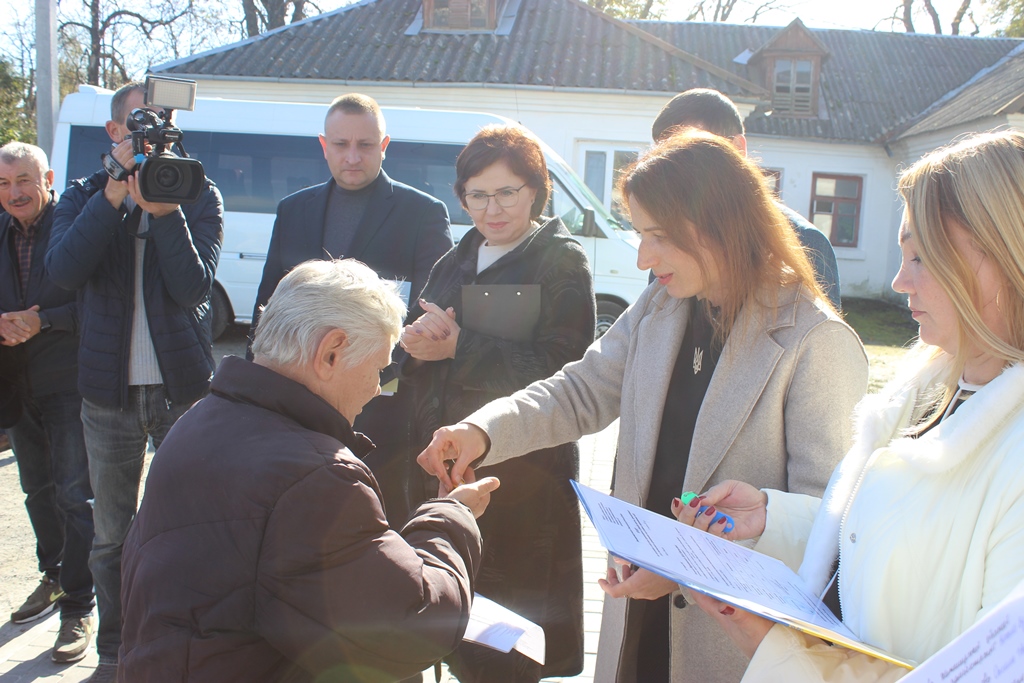 Відкриття нового гуртожитку для внутрішньо переміщених осіб у Звягелі