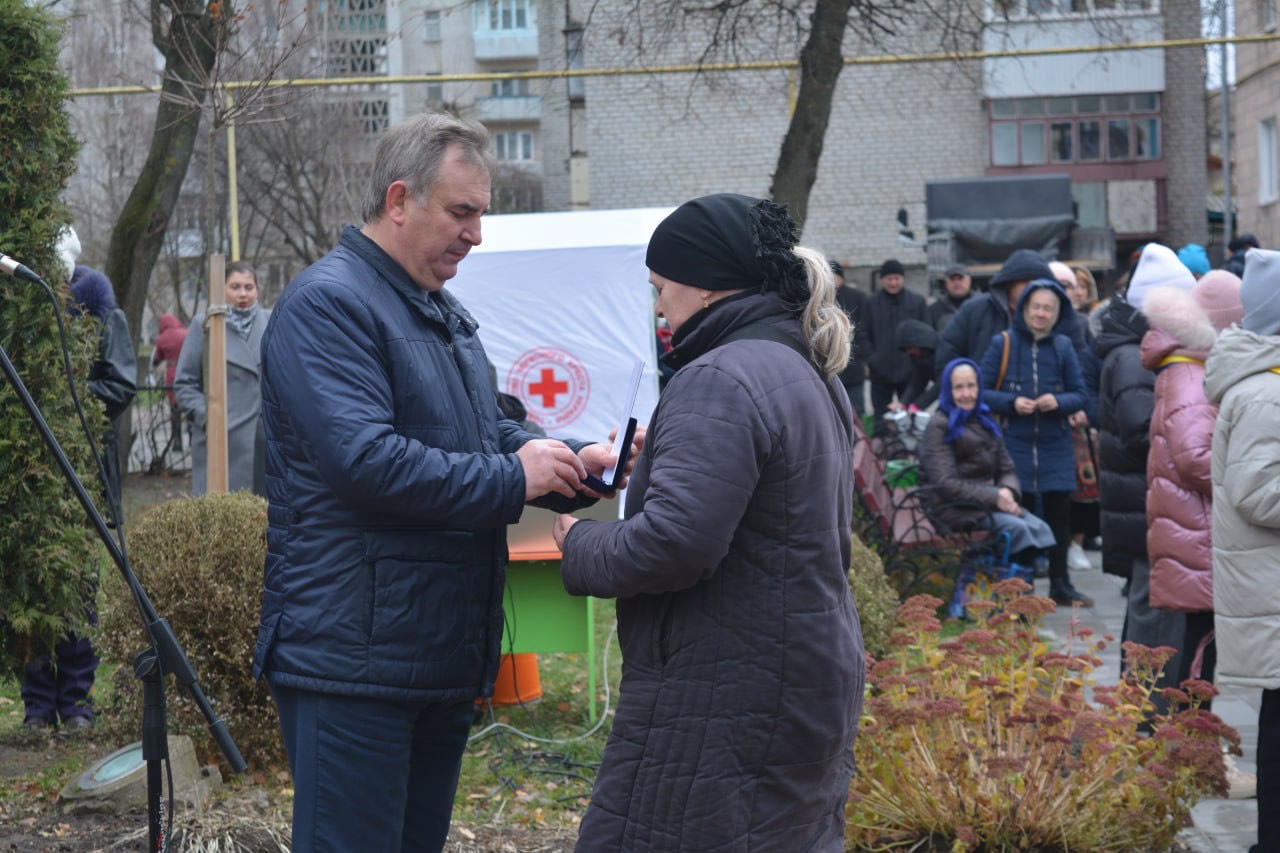 День Гідності та Свободи: У Звягельській міській територіальній громаді вшанували пам’ять загиблих Героїв