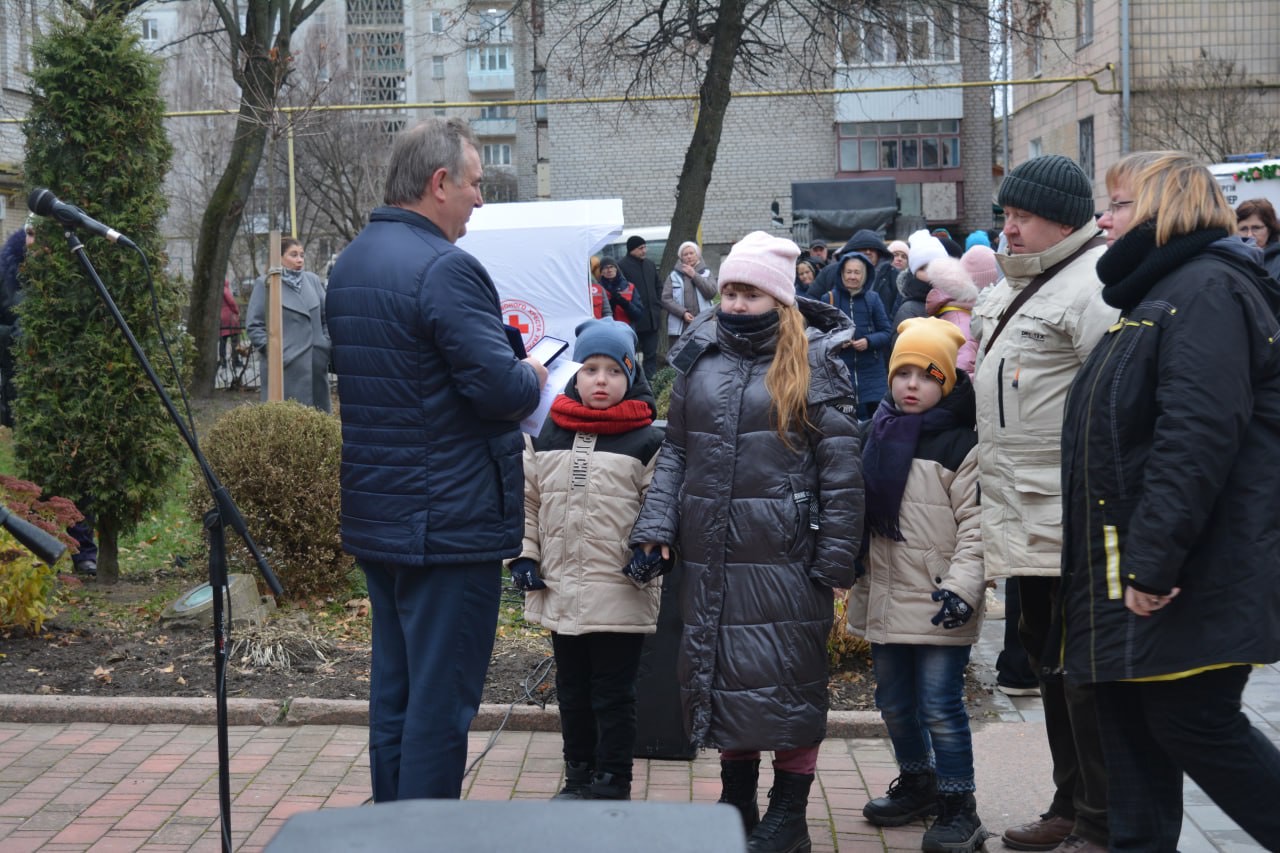 День Гідності та Свободи: У Звягельській міській територіальній громаді вшанували пам’ять загиблих Героїв