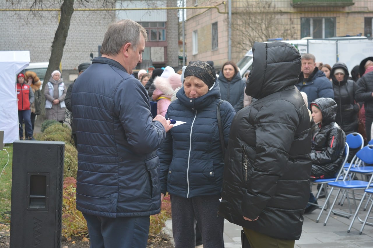 День Гідності та Свободи: У Звягельській міській територіальній громаді вшанували пам’ять загиблих Героїв