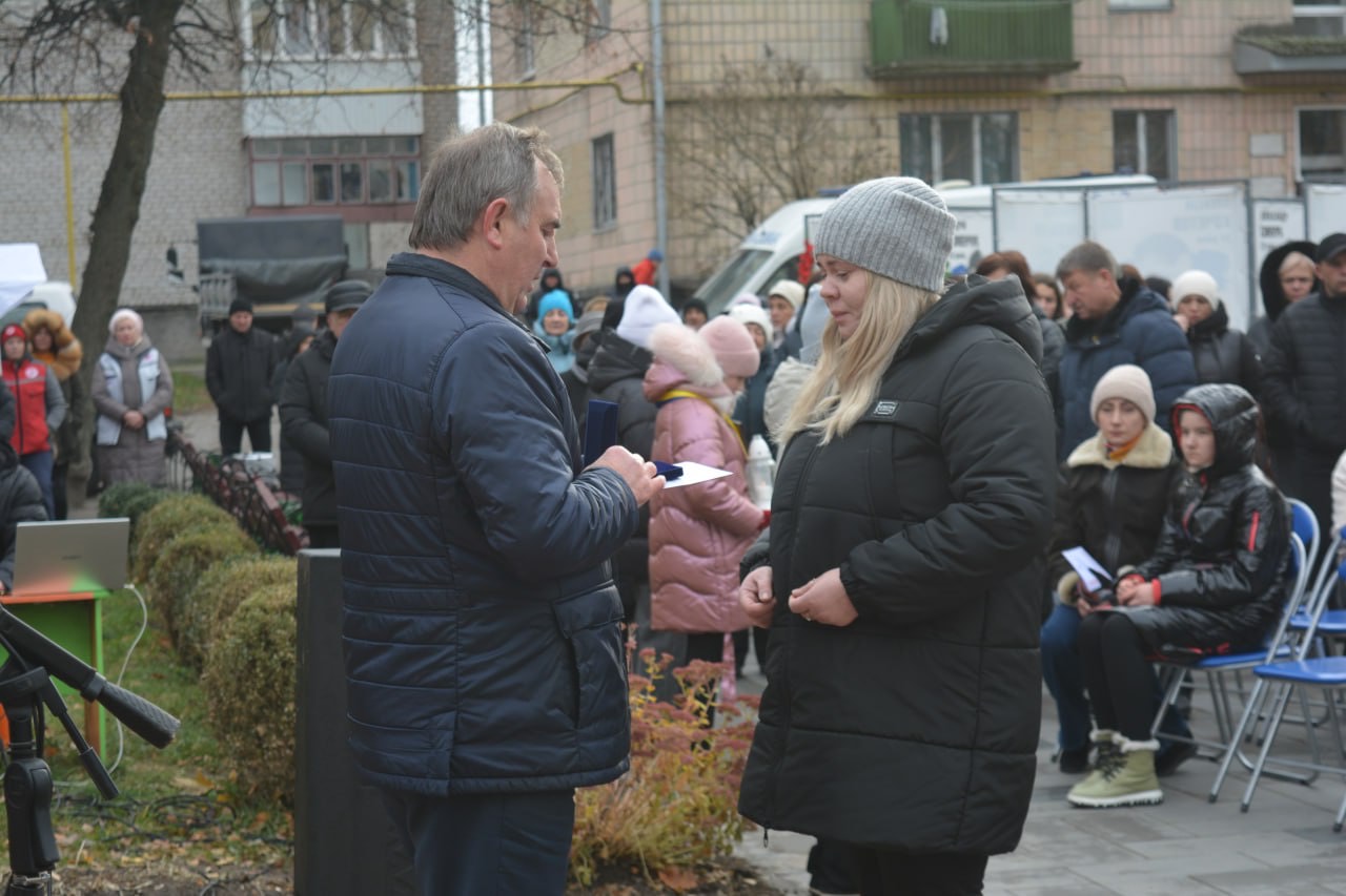 День Гідності та Свободи: У Звягельській міській територіальній громаді вшанували пам’ять загиблих Героїв