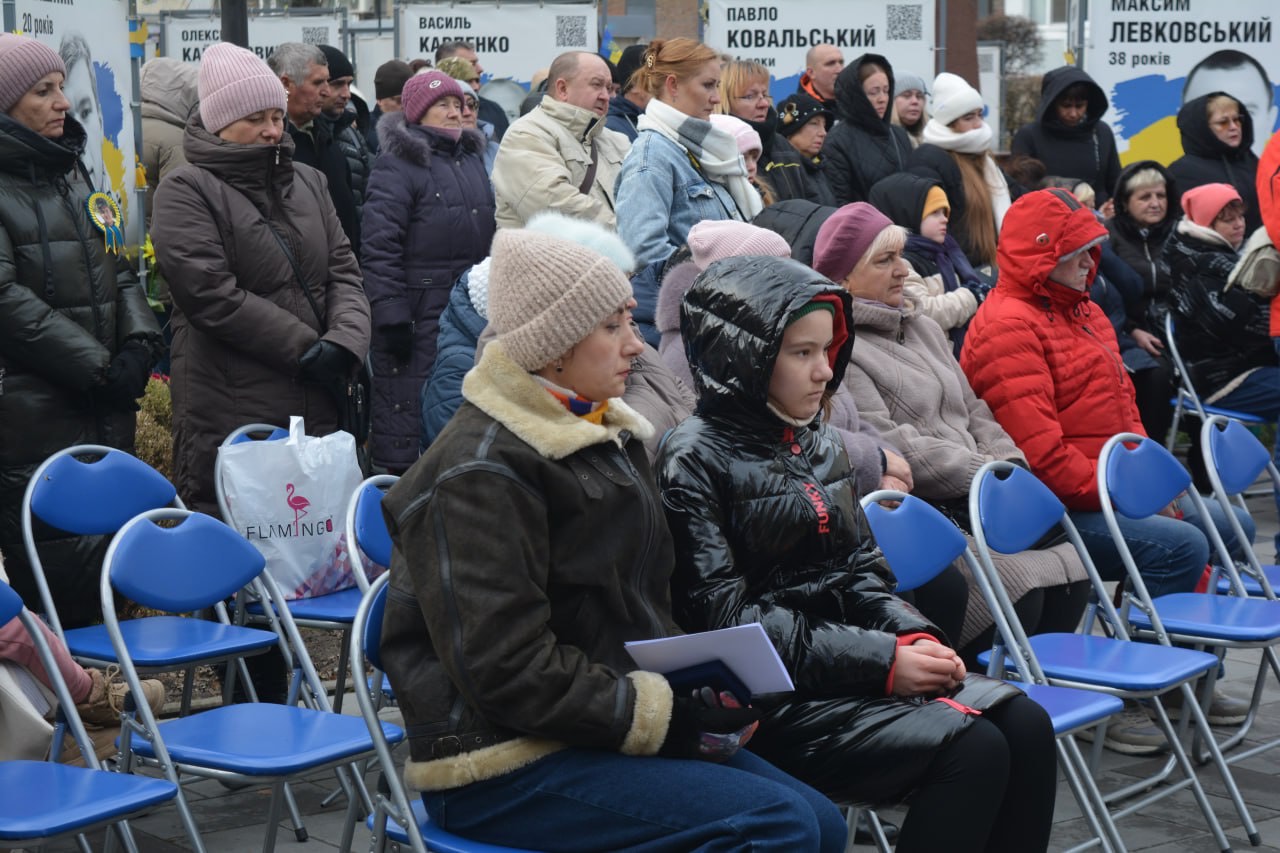 День Гідності та Свободи: У Звягельській міській територіальній громаді вшанували пам’ять загиблих Героїв