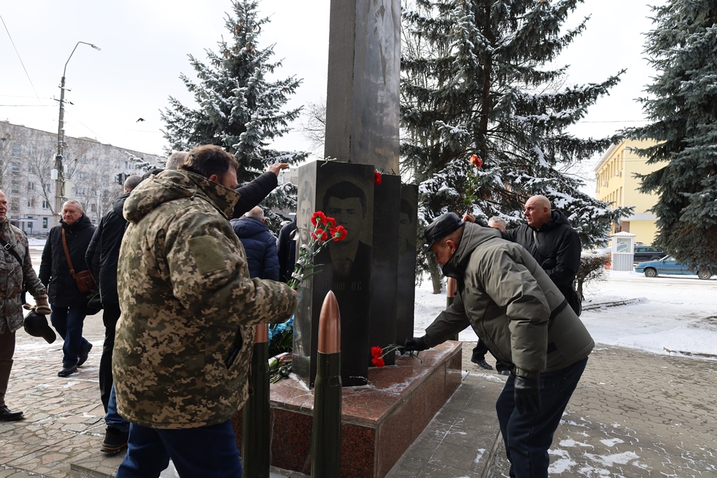 Звягельська громада вшанувала пам’ять воїнів-інтернаціоналістів