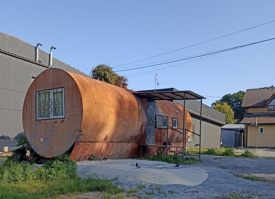 Вимога  щодо добровільного демонтажу самовільно встановленої тимчасової споруди