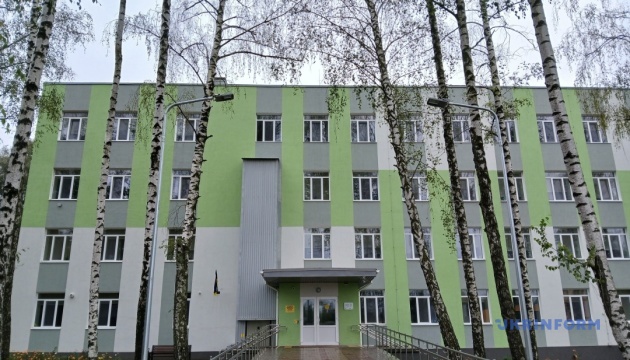 Тепло, підтримка та відчуття великої родини – нове життя у гуртожитку для ВПО