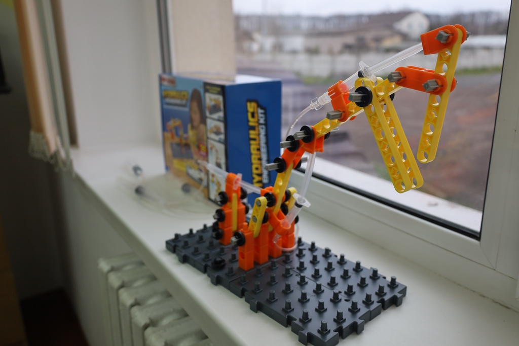 Учнівські ідеї в дії: депутати ознайомилися з результатами «Шкільного громадського бюджету – 2025»