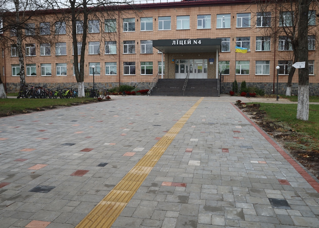 Учнівські ідеї в дії: депутати ознайомилися з результатами «Шкільного громадського бюджету – 2025»