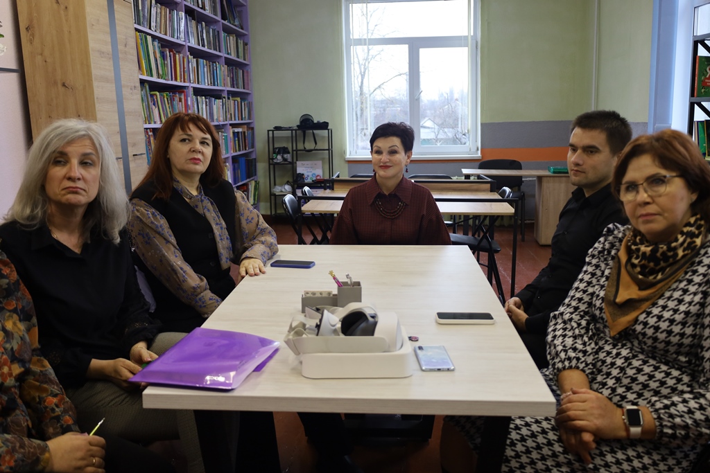 Учнівські ідеї в дії: депутати ознайомилися з результатами «Шкільного громадського бюджету – 2025»