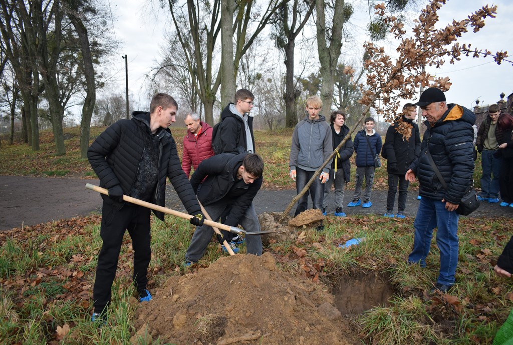 “Алея роздумів”: звягелянин втілив мрію п’ятирічної давнини