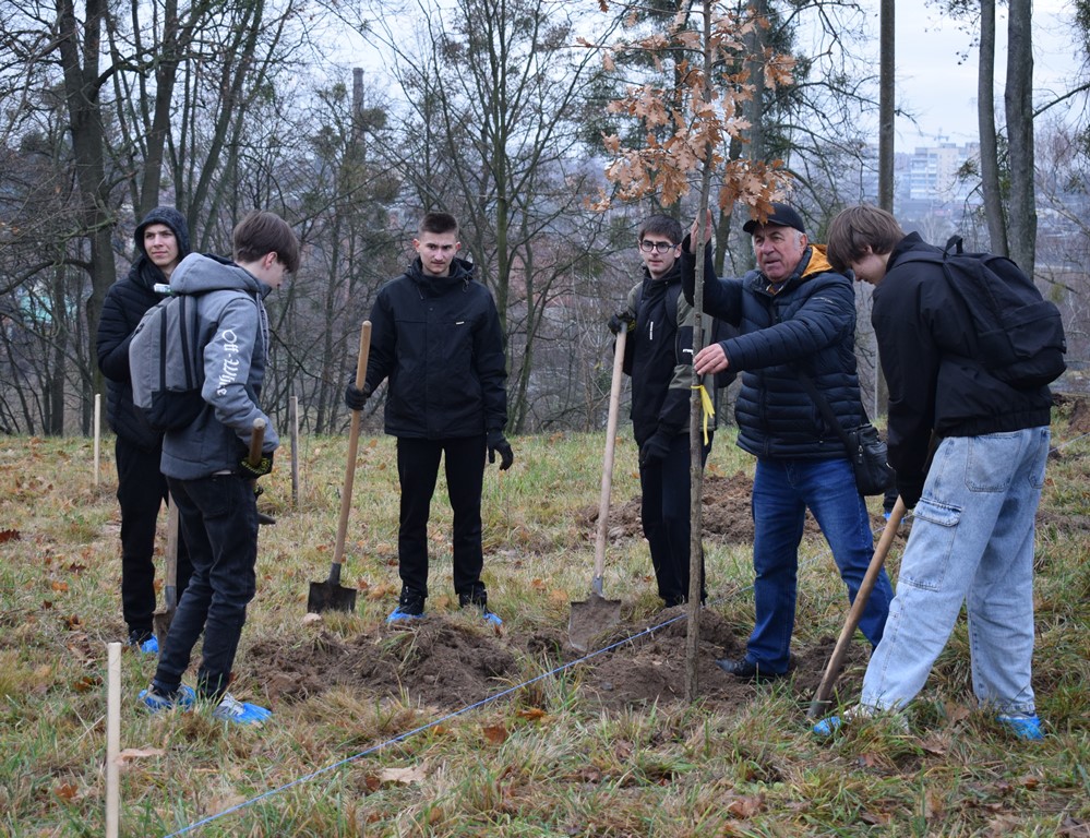 “Алея роздумів”: звягелянин втілив мрію п’ятирічної давнини